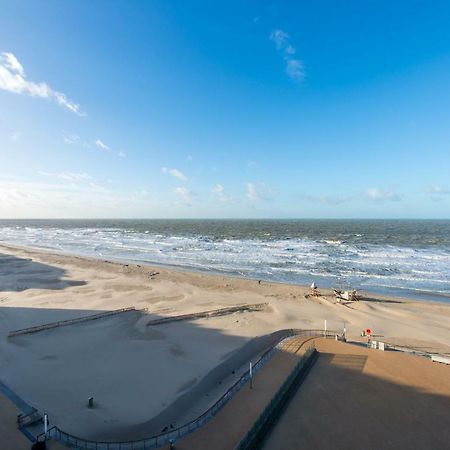 Cosy Studio With Sea View In Oostende Bagian luar foto