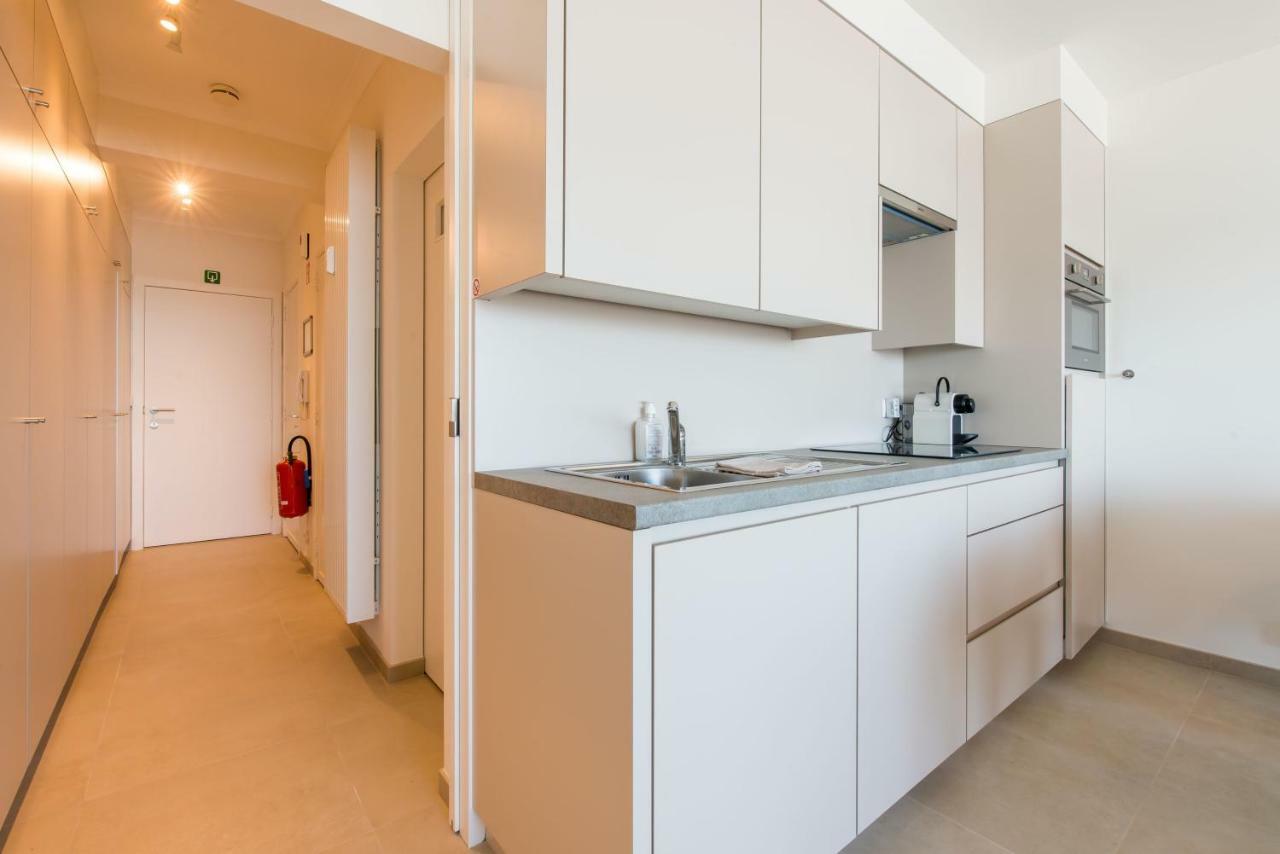 Cosy Studio With Sea View In Oostende Bagian luar foto