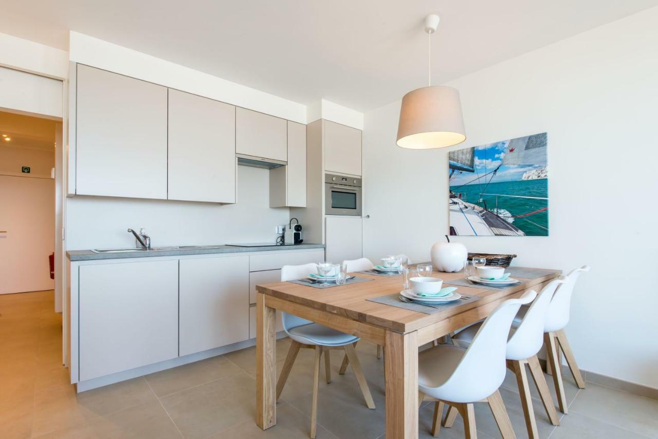 Cosy Studio With Sea View In Oostende Bagian luar foto